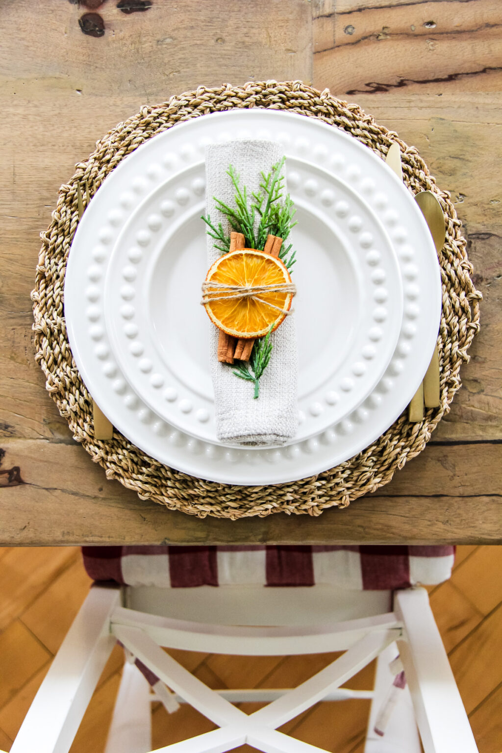 DIY Orange and Cinnamon Stick Napkin Rings - A Pretty Life In The Suburbs