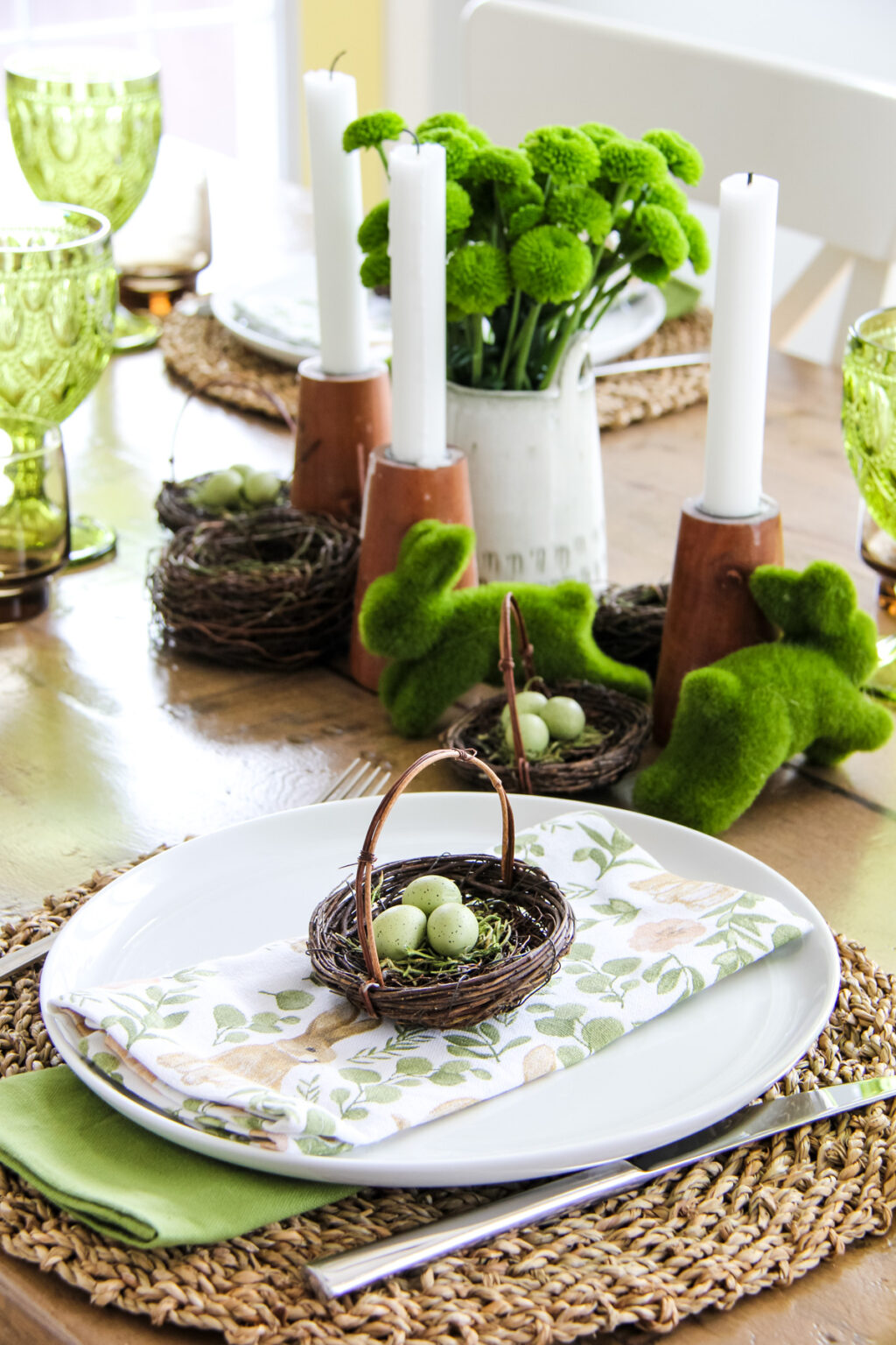 Springy Easter Table Setting Ideas - A Pretty Life In The Suburbs